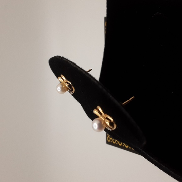 10K Yellow and White Gold Pearl Earrings - Picture 14 of 14